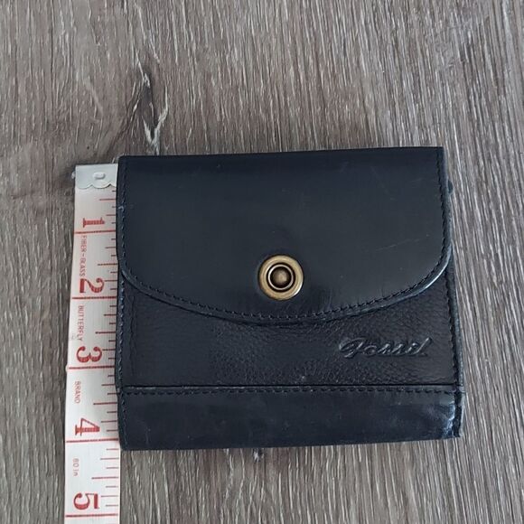 Fossil Vintage Black Genuine Leather Trifold Wallet - Picture 8 of 8